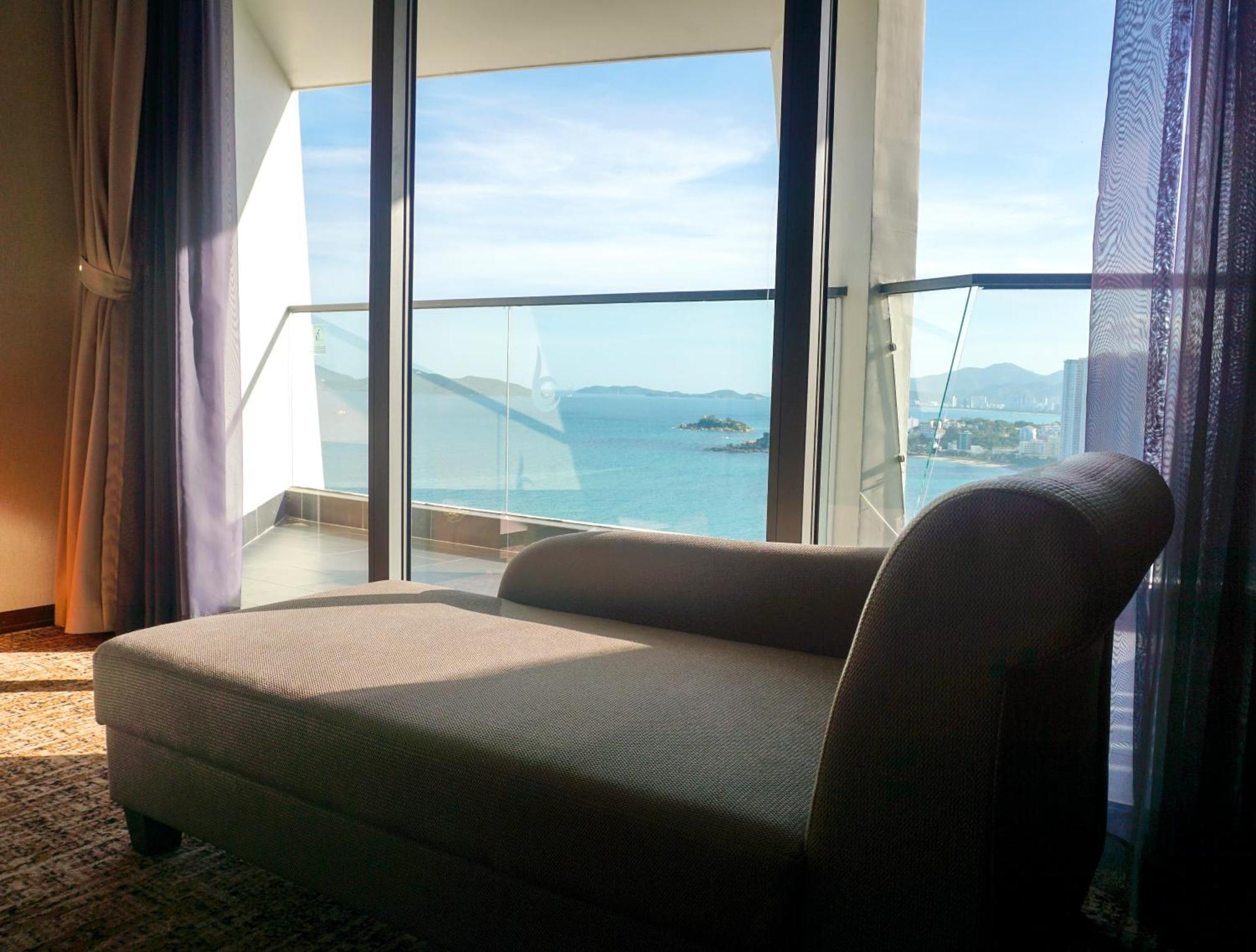 Boton Blue Hotel & Spa Nha Trang Extérieur photo